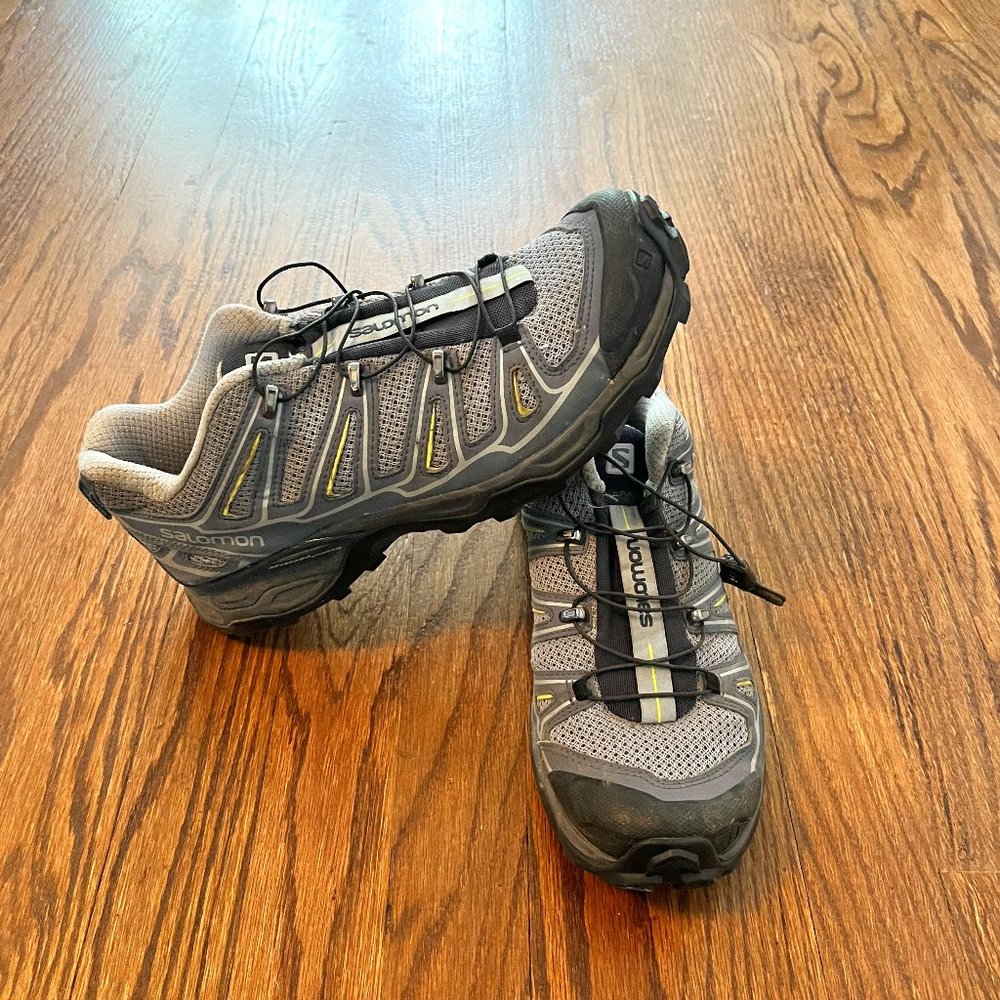 Salomon X Ultra Women's Sz 9 Hiking Shoes